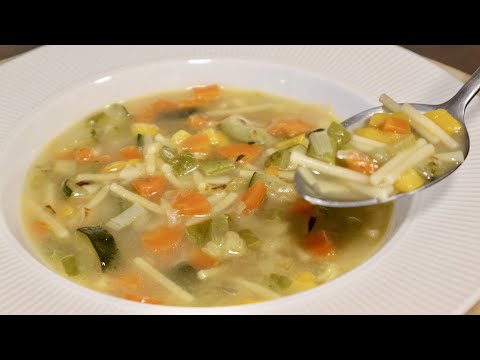 Receta Vegetariana de Sopa de Fideos: Deliciosa y Fácil de Hacer